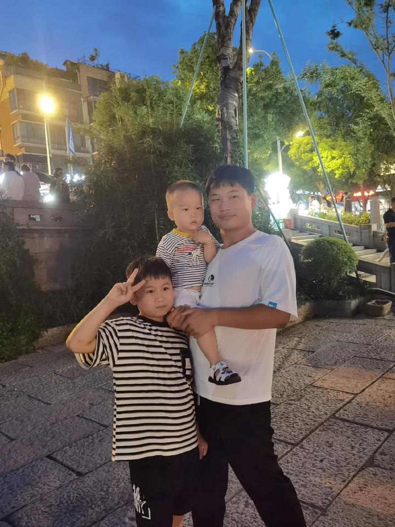 994.994.cσm查询开奖号码和周华健儿子结婚与周华健儿子结婚照片和结婚照