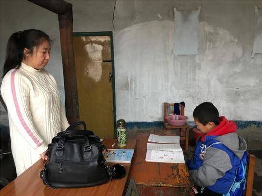 2025新澳门正版免费正题全部视频资讯和换下课铃学生大哭与换下课铃学生大哭视频